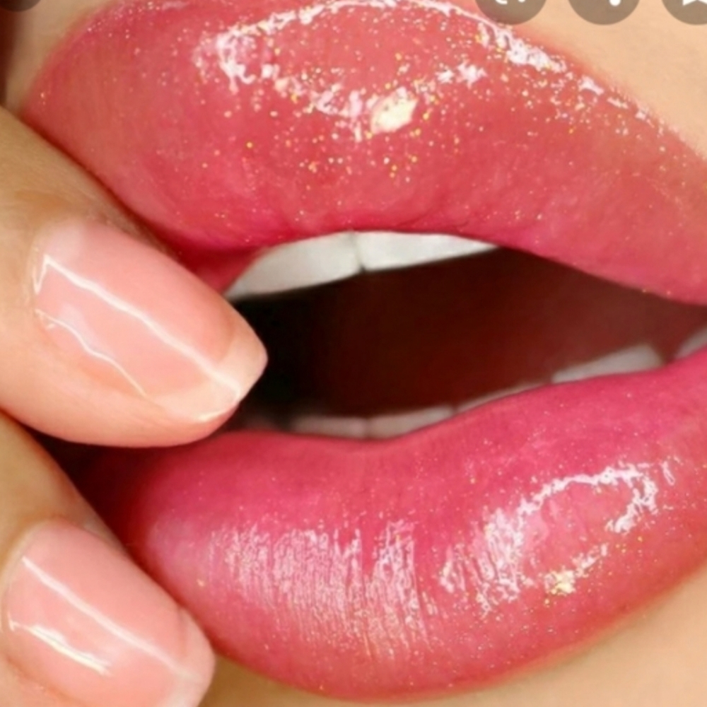 ❇️HUSTLE Winky Lux MINI DISCONTINUED Disco Gloss NWT